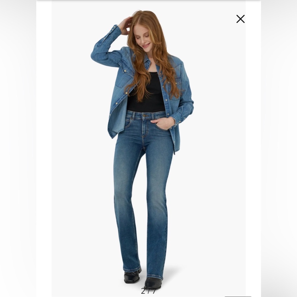 LEE - in a frenzy jeans - NWT